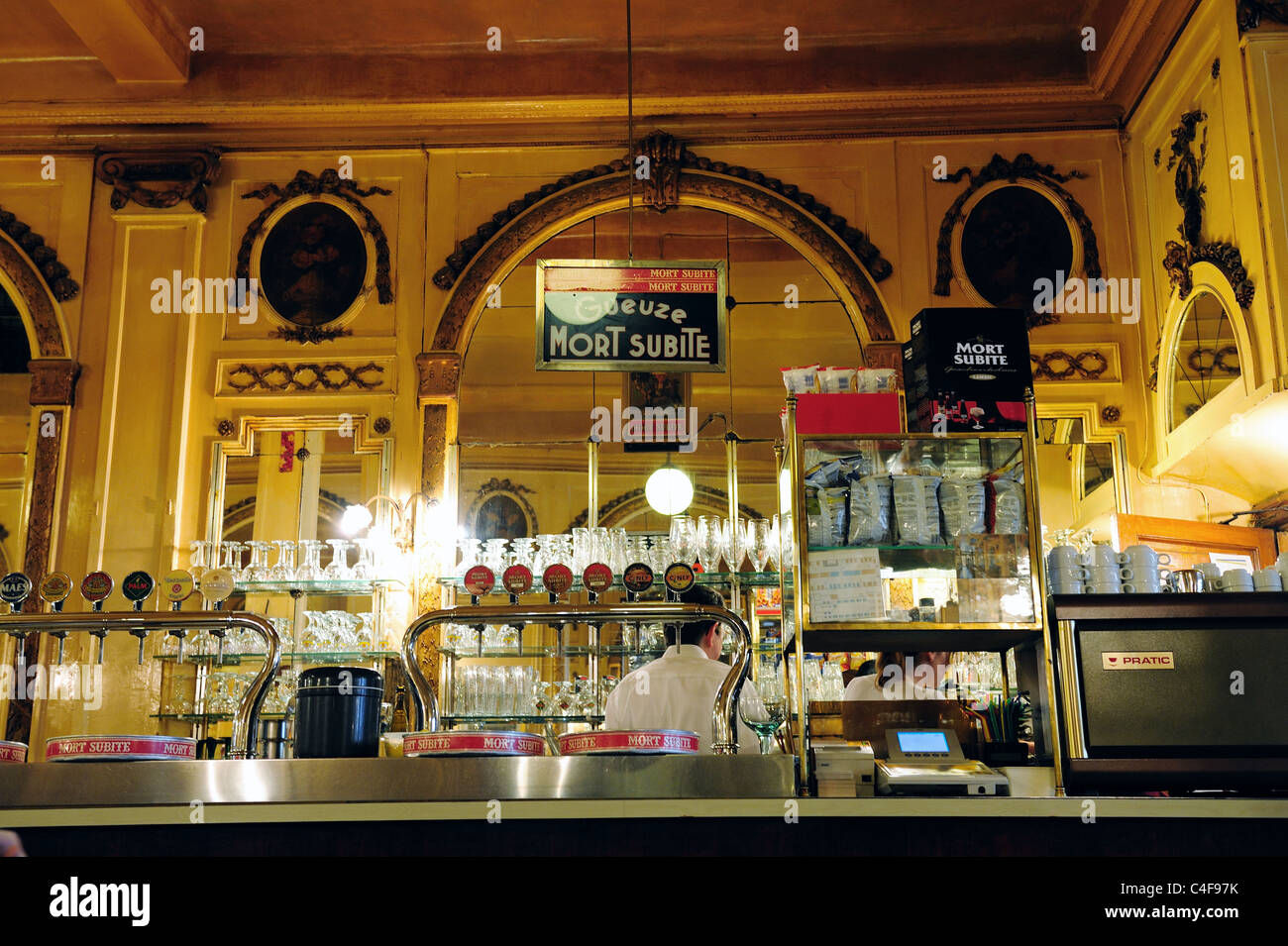 A La Mort Subite, Belgian bar Stock Photo