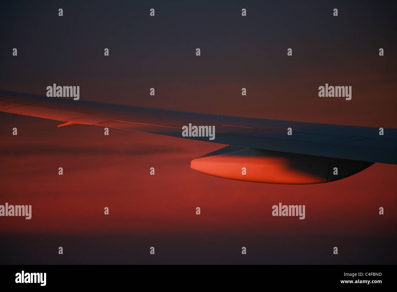 Aircraft wing hi-res stock photography and images - Alamy