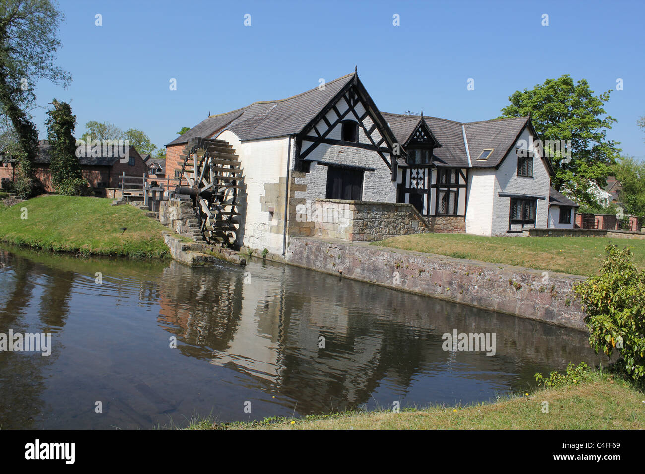 Rossett Mill in Rossett, Wrexham, North Wales.  16th century timber framed undershot corn mill. Stock Photo