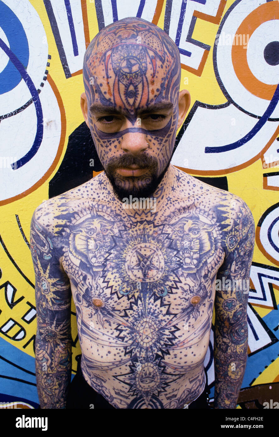 Full body tattoos hires stock photography and images Alamy