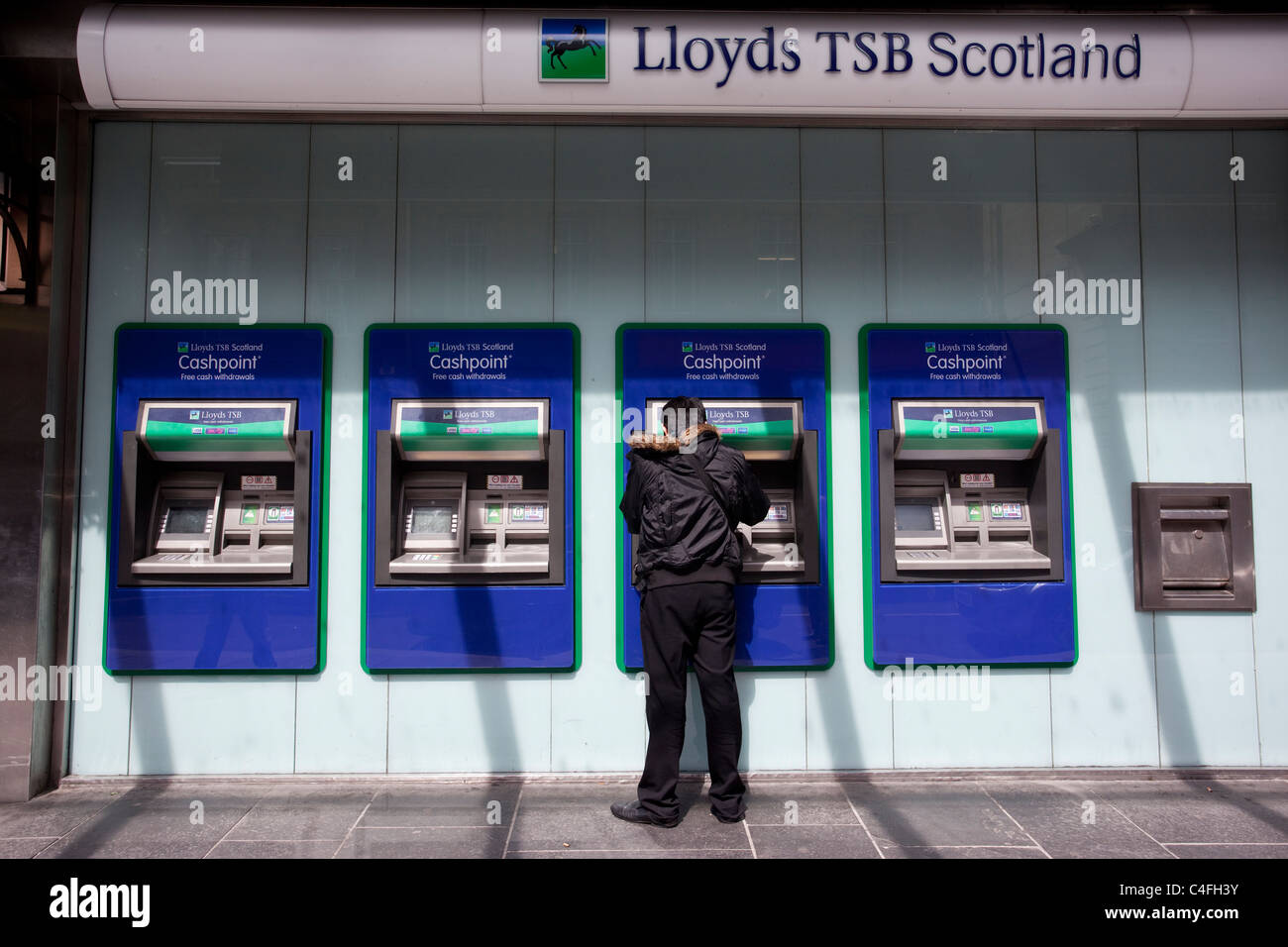 Lloyds TSB Scotland, St Vincent Street, Glasgow. Photo:Jeff Gilbert Stock Photo