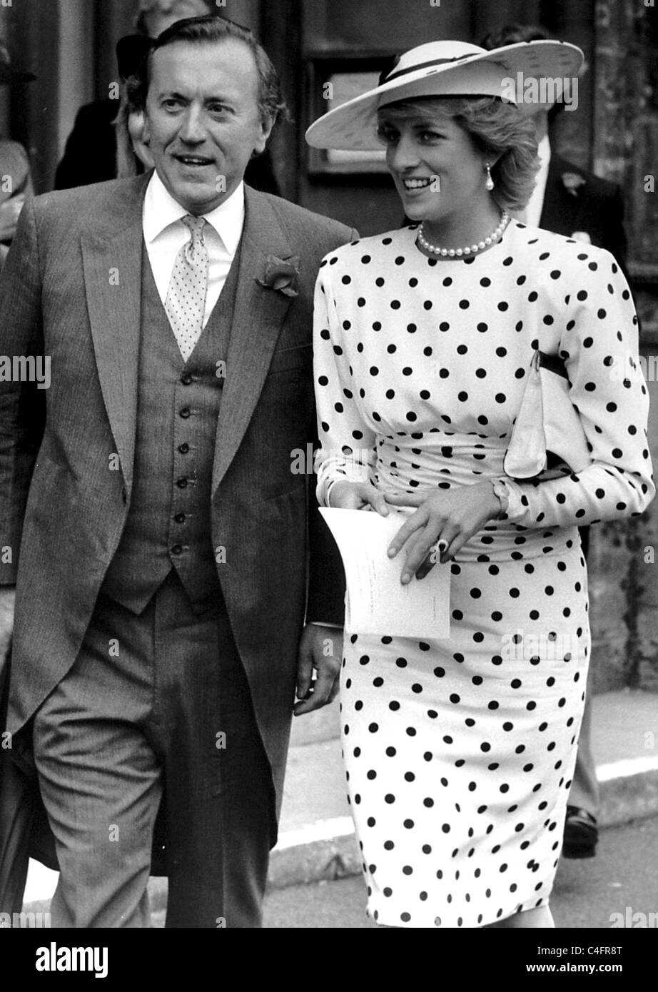 Princess Diana with David Frost take an imromptu walk through the streets of Arundel after attending a wedding Stock Photo