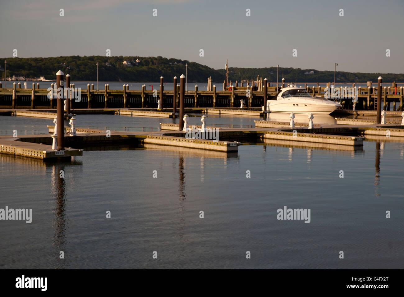 docks in greenport new york Stock Photo Alamy