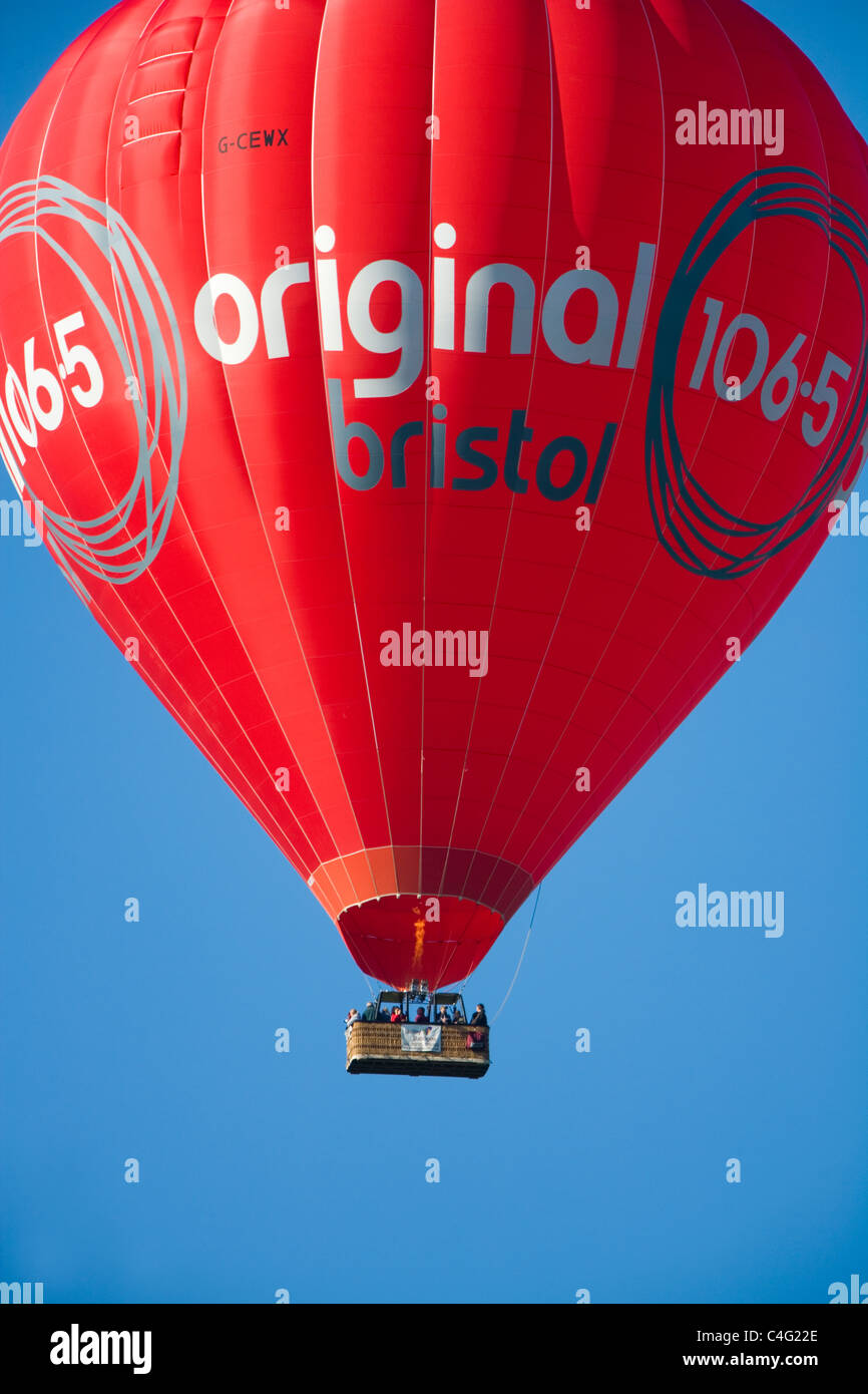Original 106 5 hot air balloon hi-res stock photography and images - Alamy