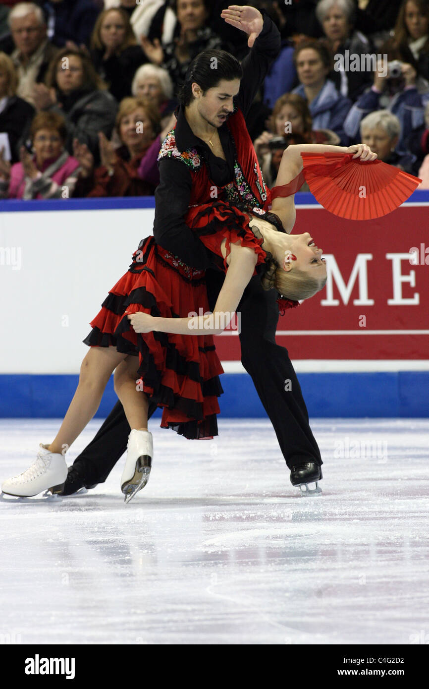Kaitlyn Weaver and Andrew Poje compete at the 2010 BMO Skate Canada National Championships in London, Ontario, Canada. Stock Photo