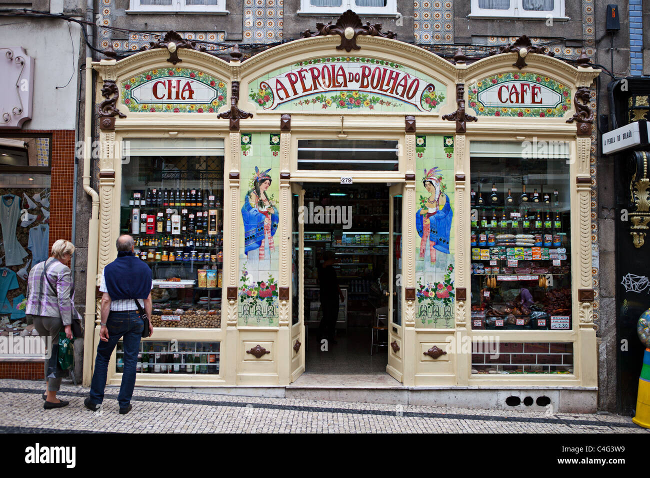 Old shop with gourmet traditional food, Porto, Oproto, portugal Stock Photo