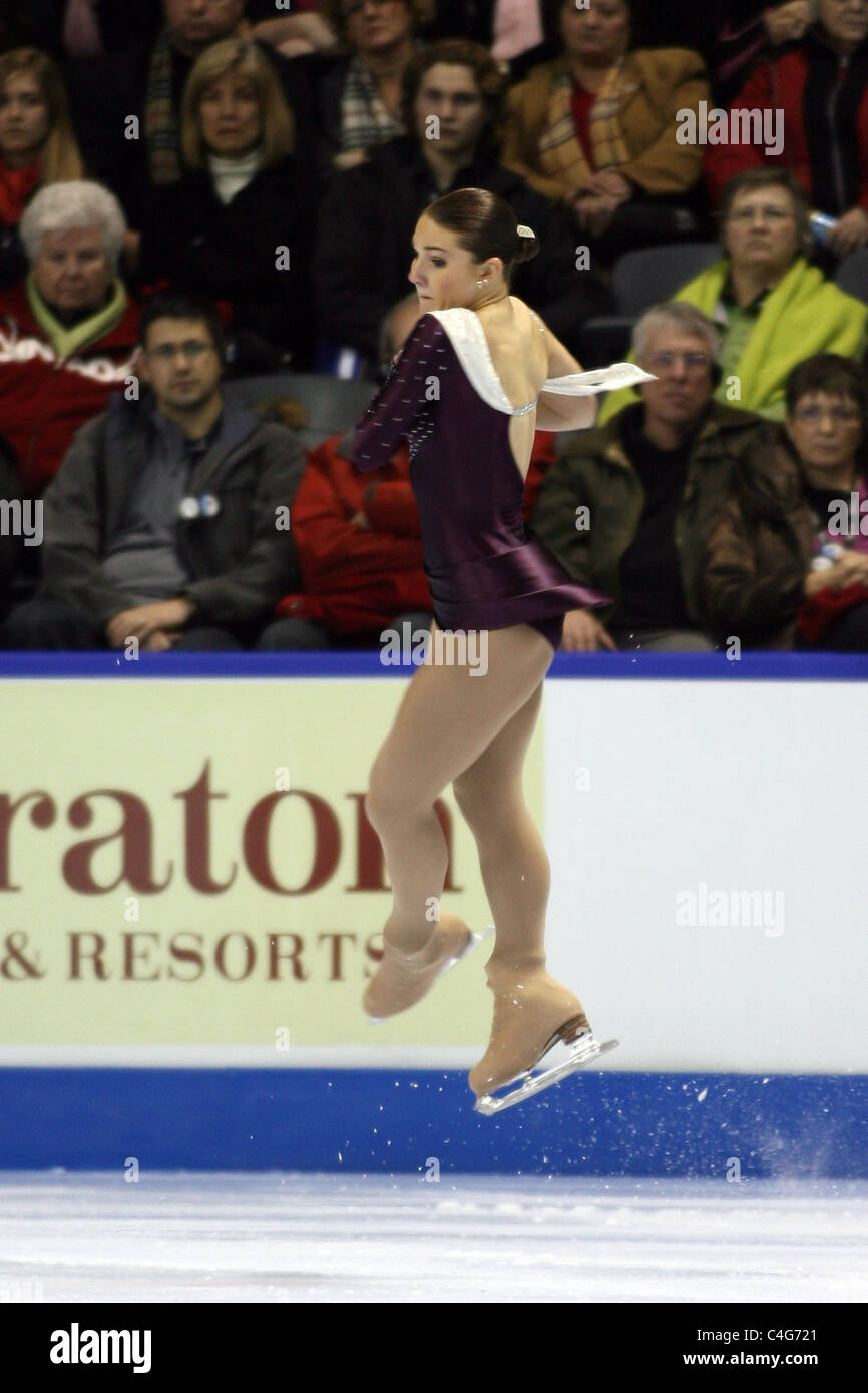 Figure skaters female hires stock photography and images Alamy