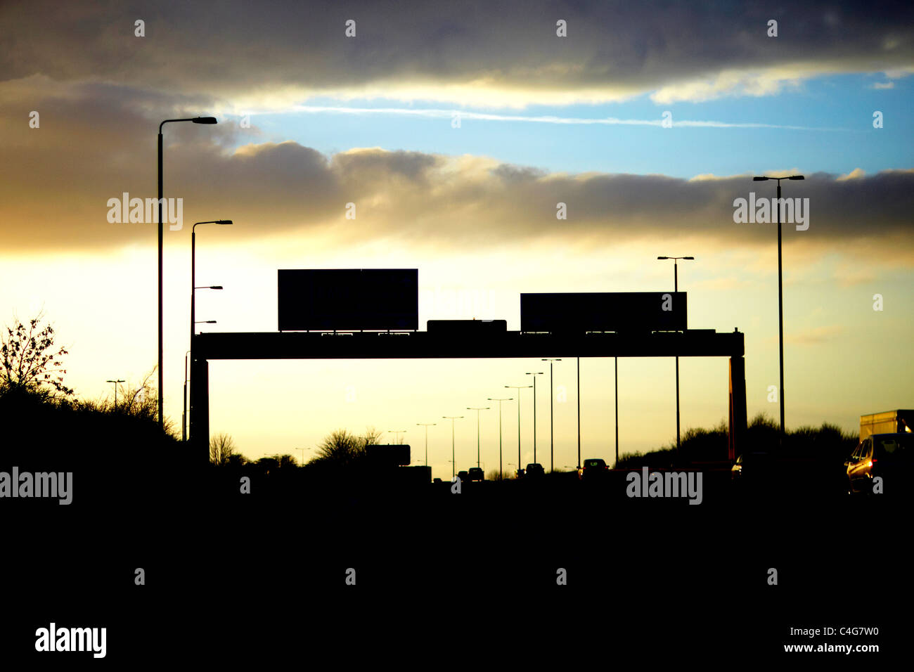Motorway sign hi-res stock photography and images - Alamy