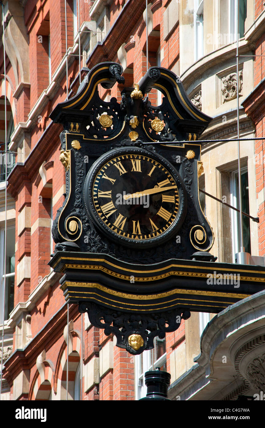 Ornate clock online