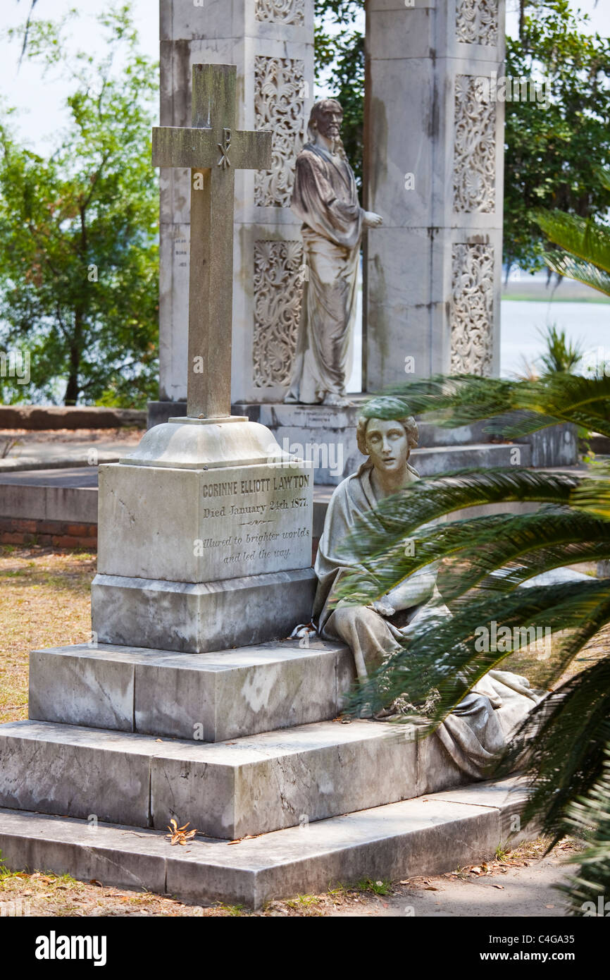 Grave of Corinne Elliott Lawton, Bonaventure Cemetery, Savannah