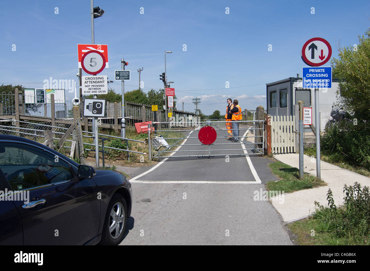 FileLevel Crossing, Pevensey And Westham Railway Station , 51 OFF