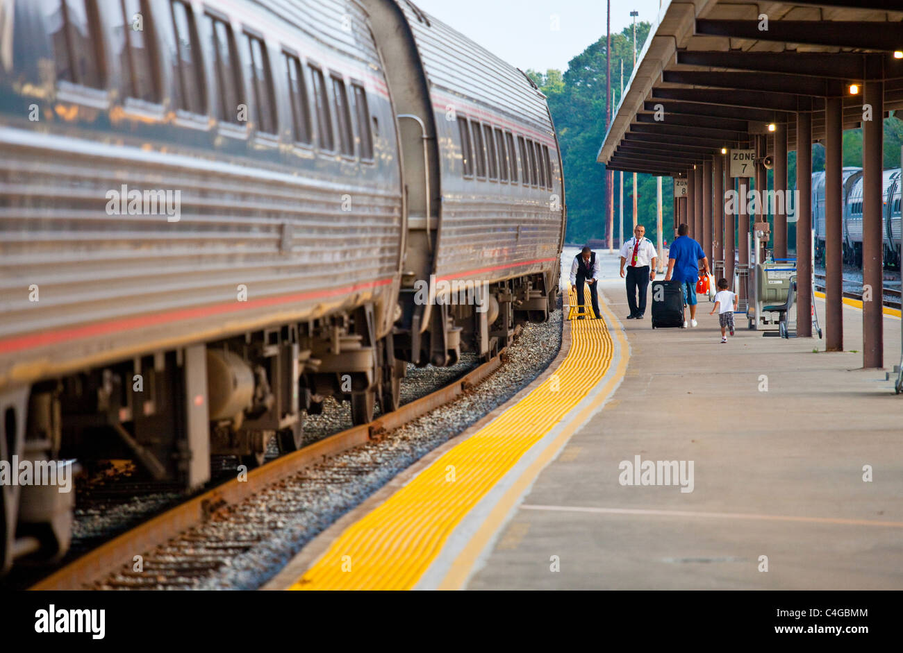 Amtrak Railway Station in Savannah, Georgia Stock Photo - Alamy
