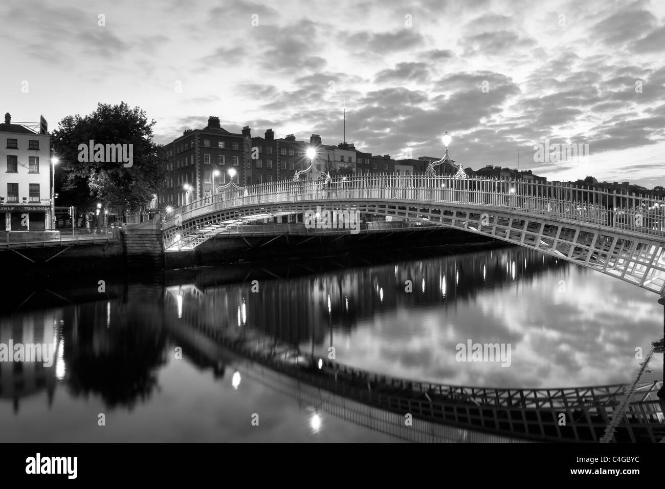 The Ha'penny bridge, Dublin, Ireland Stock Photo