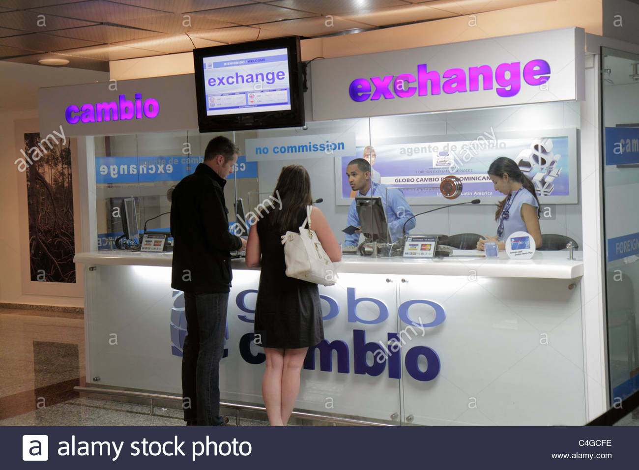 Currency exchange broker
