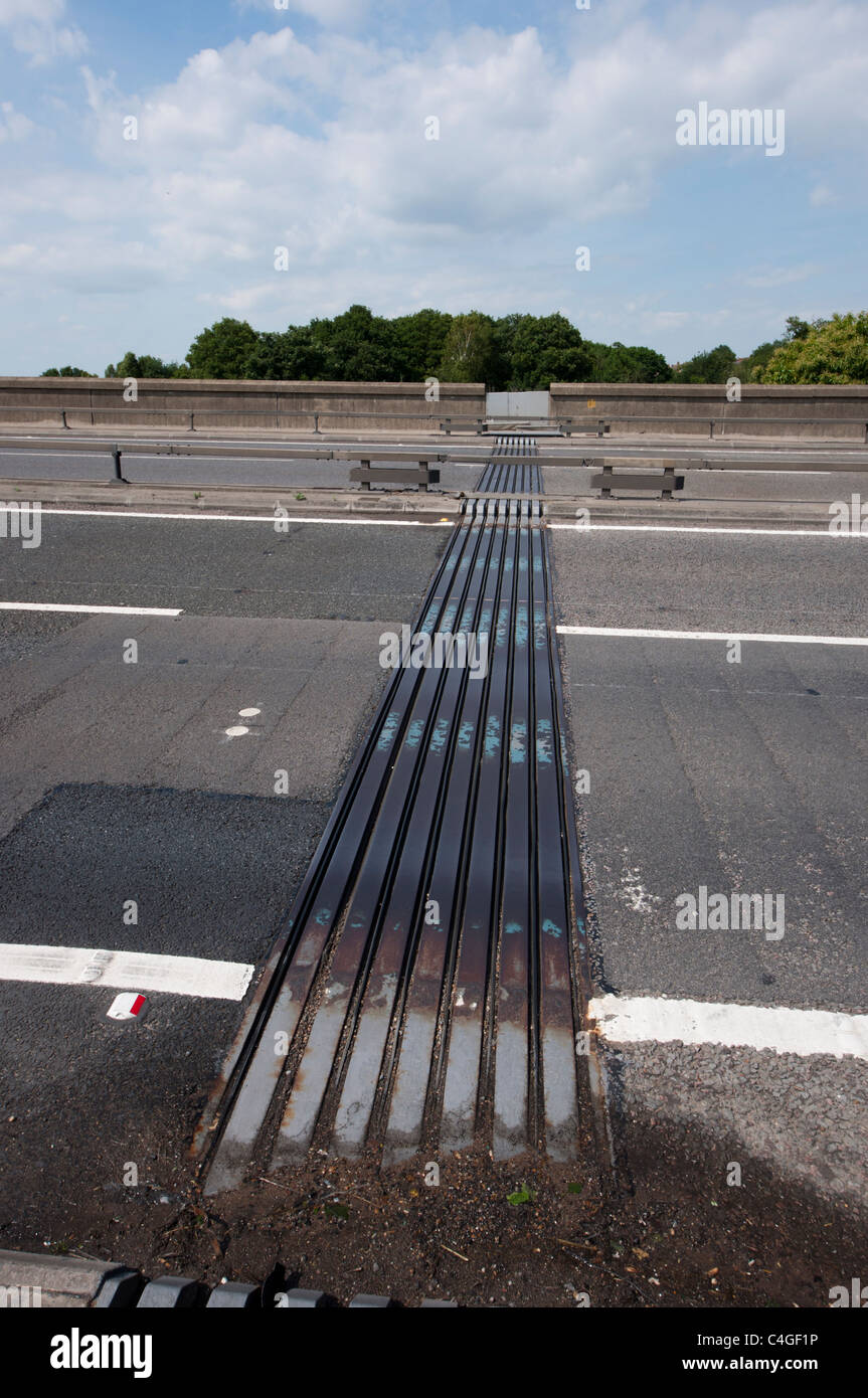 expansion joint in road Bridge A14 Orwell Bridge Stock Photo Alamy
