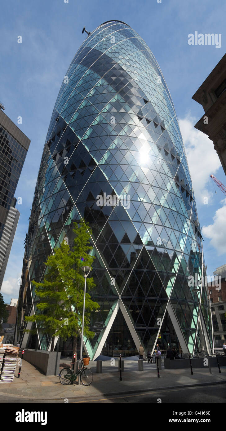 The Swiss Tower building in the city of London Stock Photo - Alamy