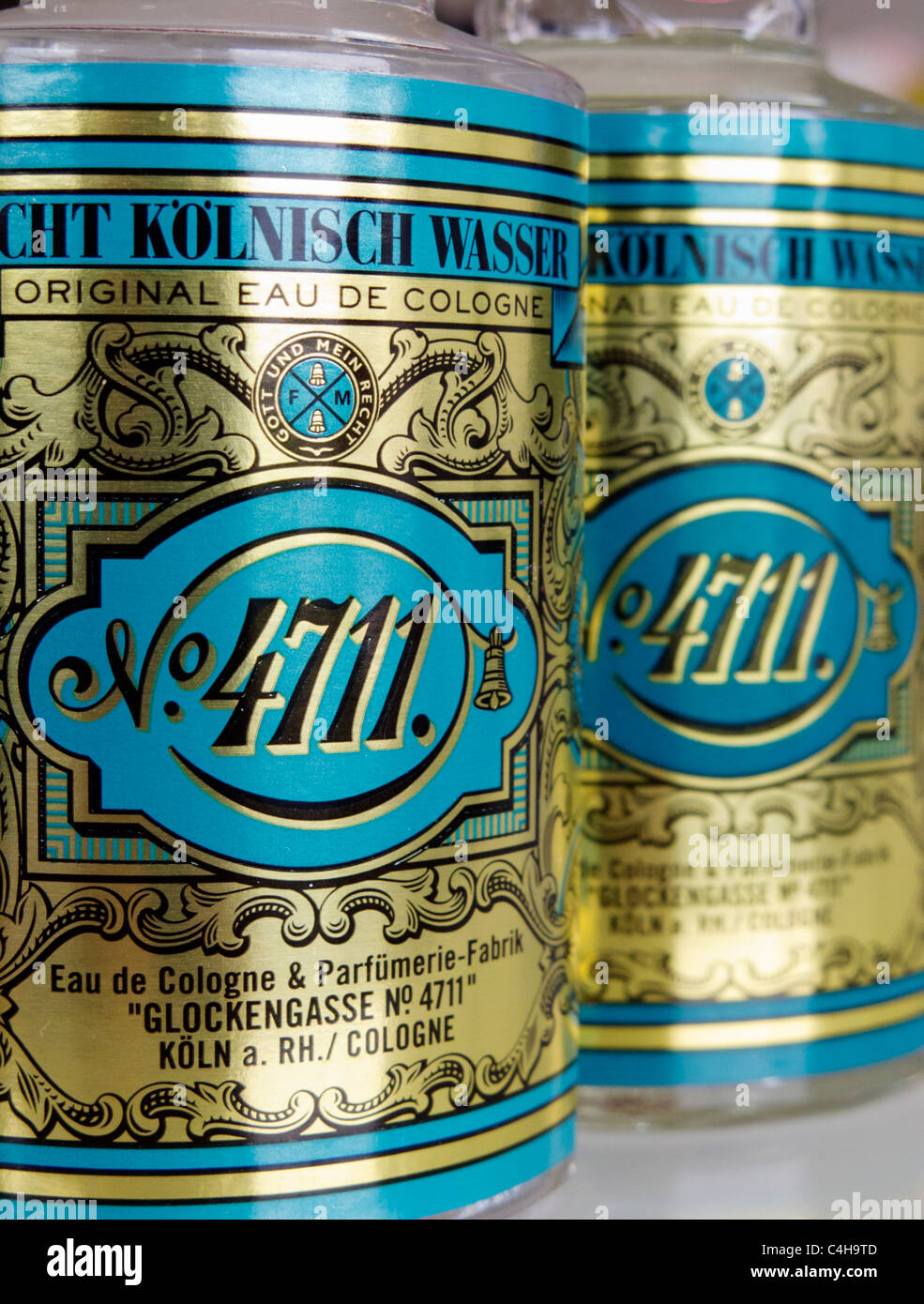 4711 eau de cologne hi res stock photography and images Alamy