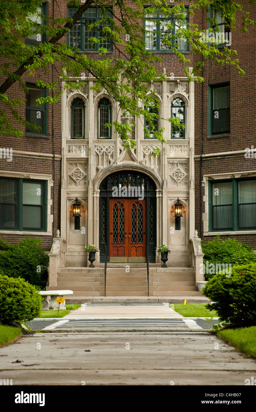 The apartment building at 800 West Ferry Street, Buffalo, New York, USA
