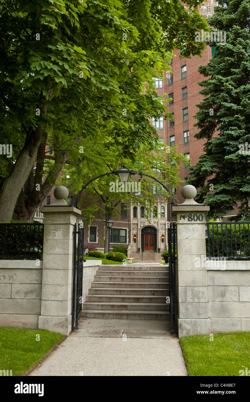 The apartment building at 800 West Ferry Street, Buffalo, New York, USA