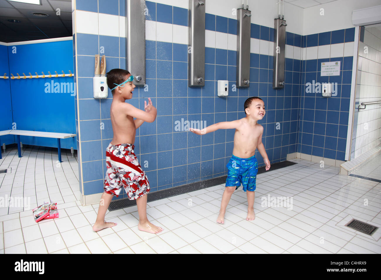 Swimming Pool Showers Hi res Stock Photography And Images Alamy swimming-pool-showers-hi-res-stock-photography-and-images-alamy