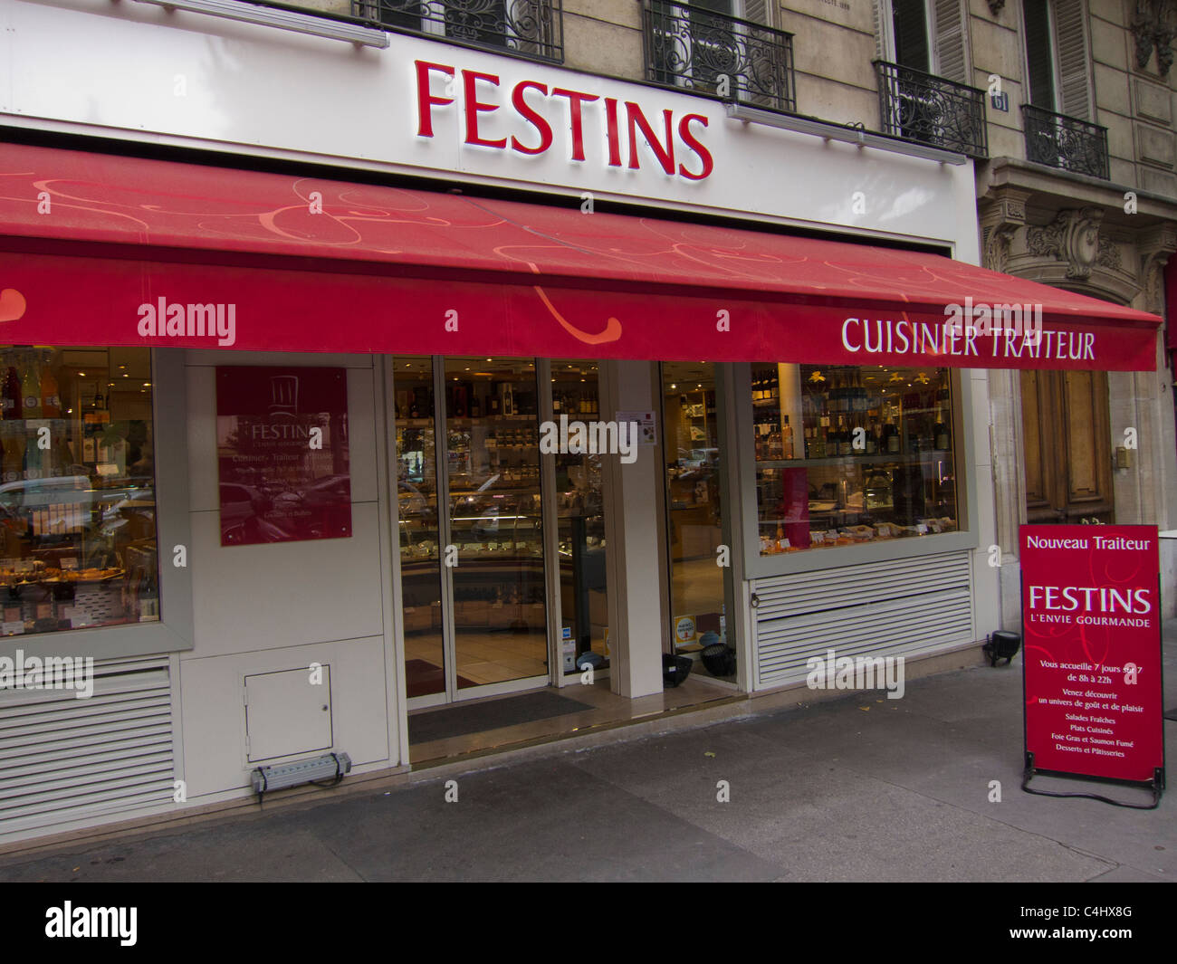 French Shop Fronts High Resolution Stock Photography And Images Alamy French Shop Fronts High Resolution Stock Photography And Images Alamy