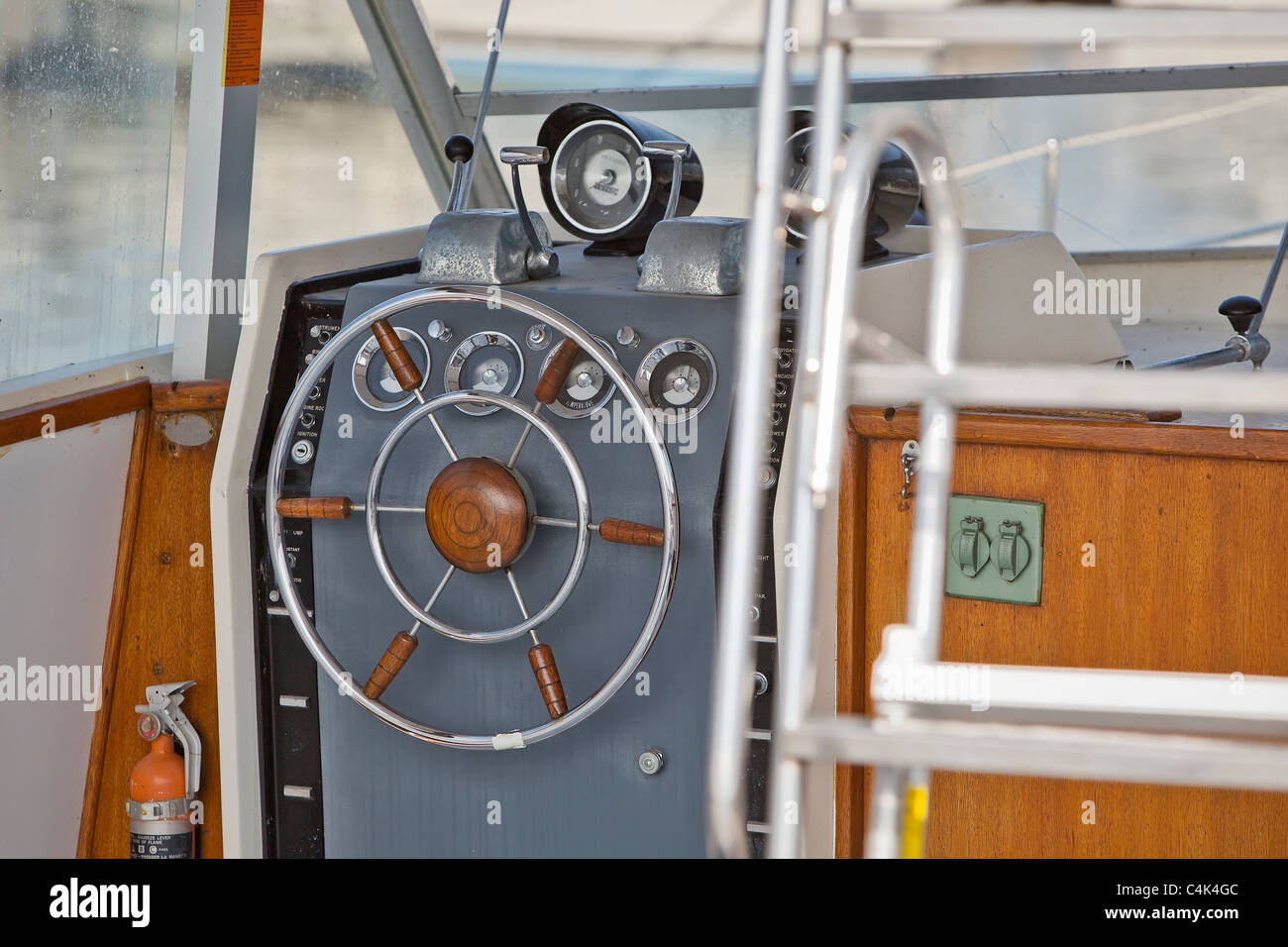 Boat cockpit hires stock photography and images Alamy