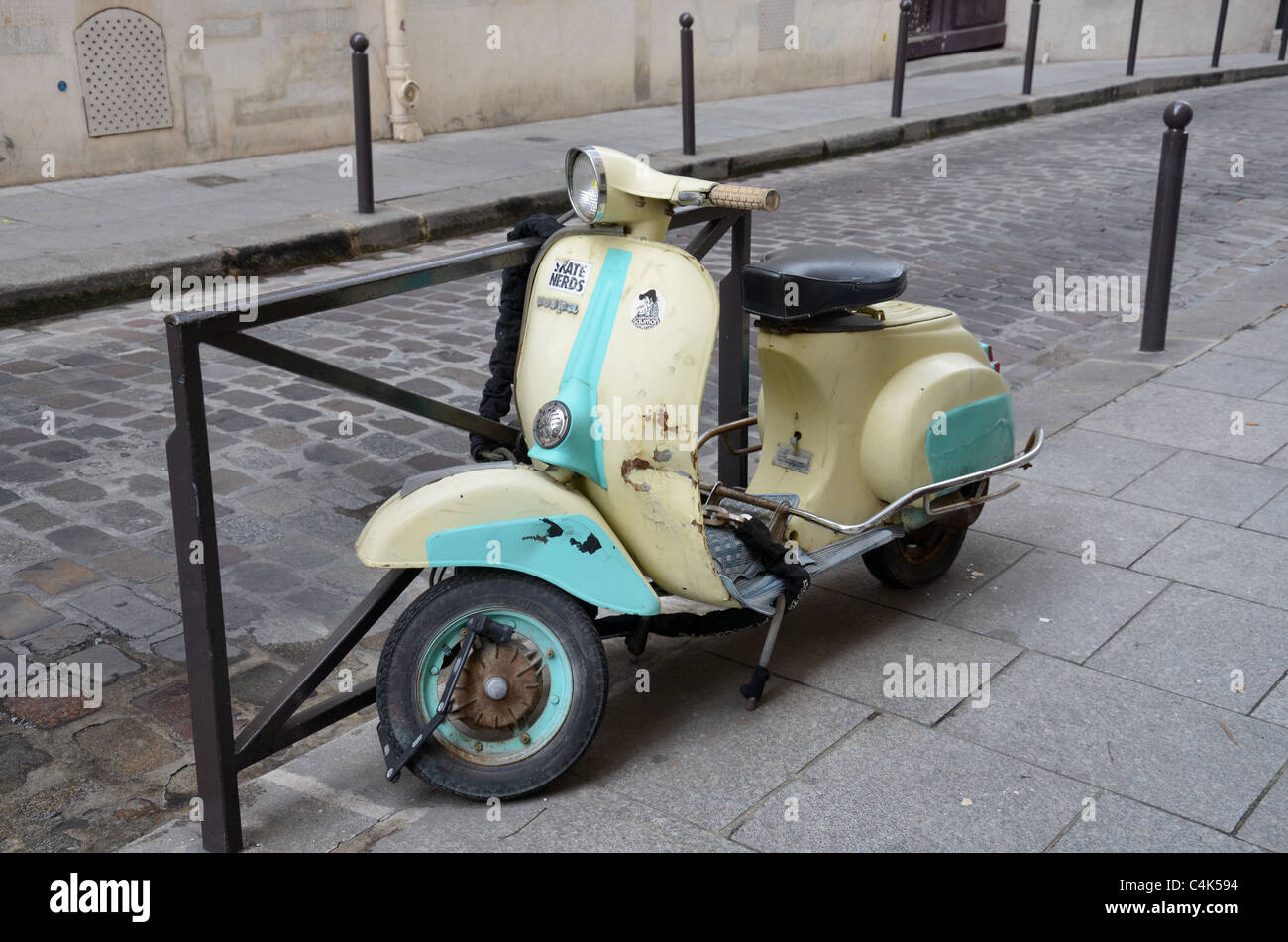 Vintage Vespa Scooter Stock Photos Vintage Vespa Scooter Stock