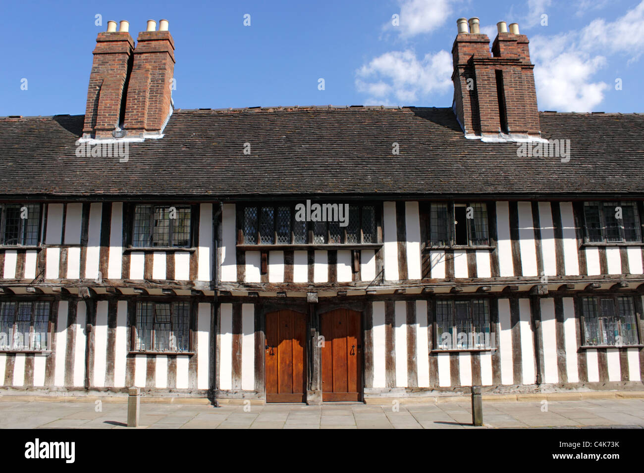 Stratford upon avon church street hires stock photography and images Alamy