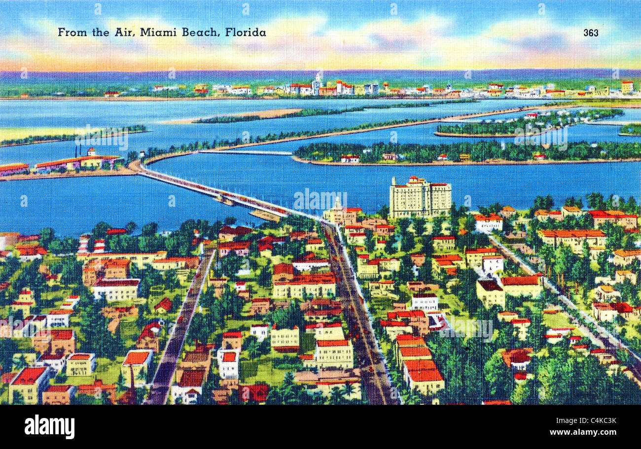 Vintage 1930s linen postcard of Miami Beach Florida Stock Photo