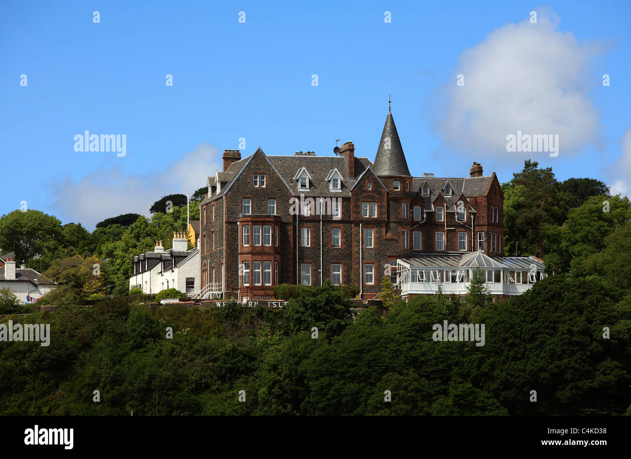 The Western Isles Hotel overlooking the harbour in Tobermory on the Isle of  Mull, Inner Hebrides Stock Photo - Alamy