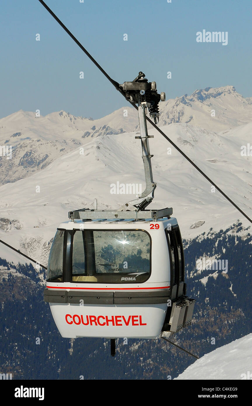 Gondola lift hi-res stock photography and images - Alamy