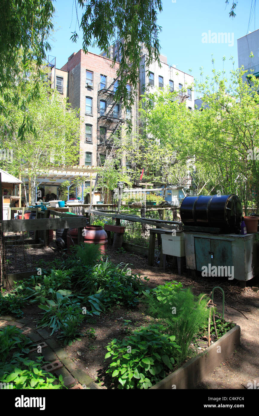Community garden, East Village, 9th Street, Manhattan, New York City, USA Stock Photo Alamy