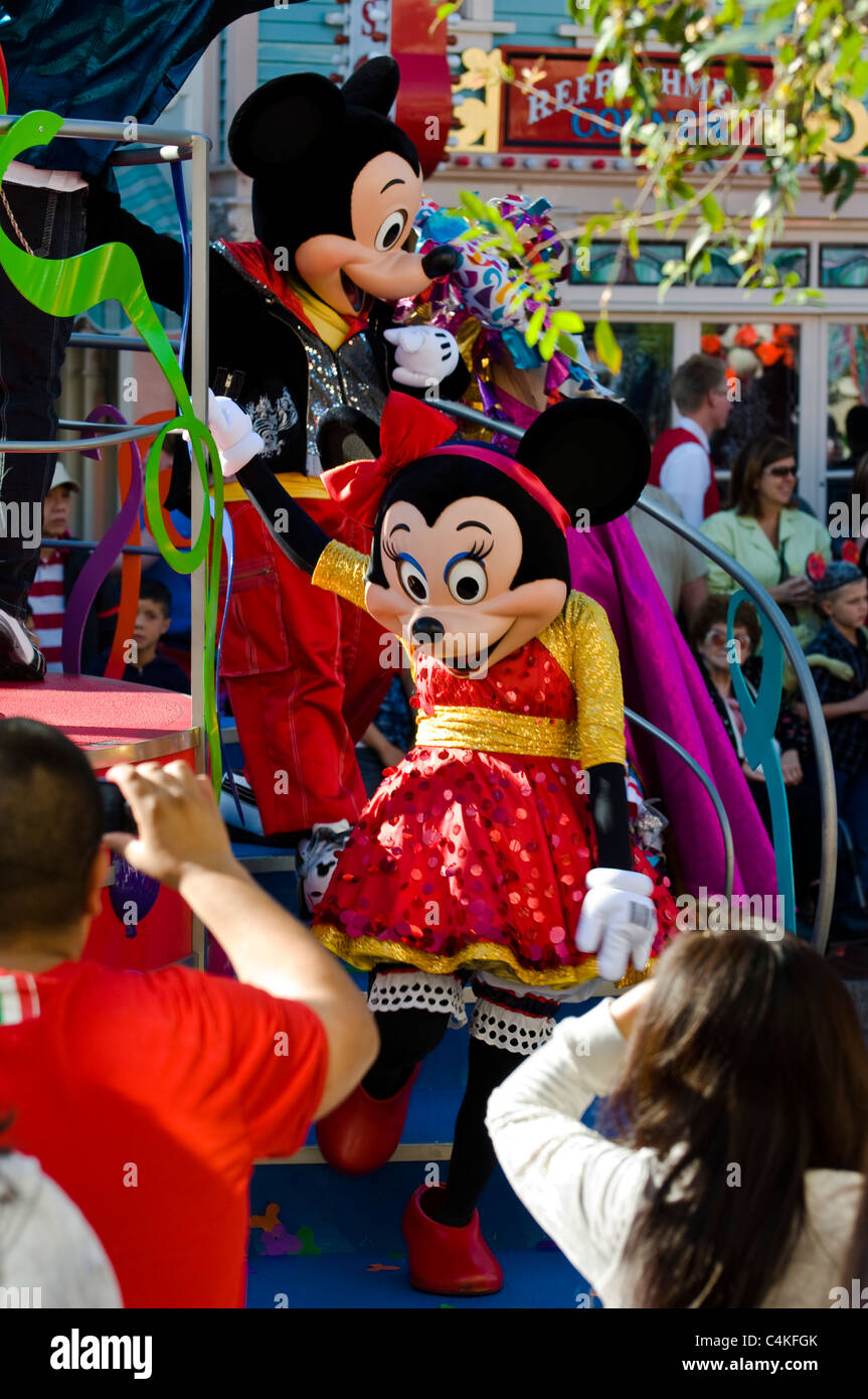Mickey and Minnie Mouse Character at Disneyland in Anaheim California ...