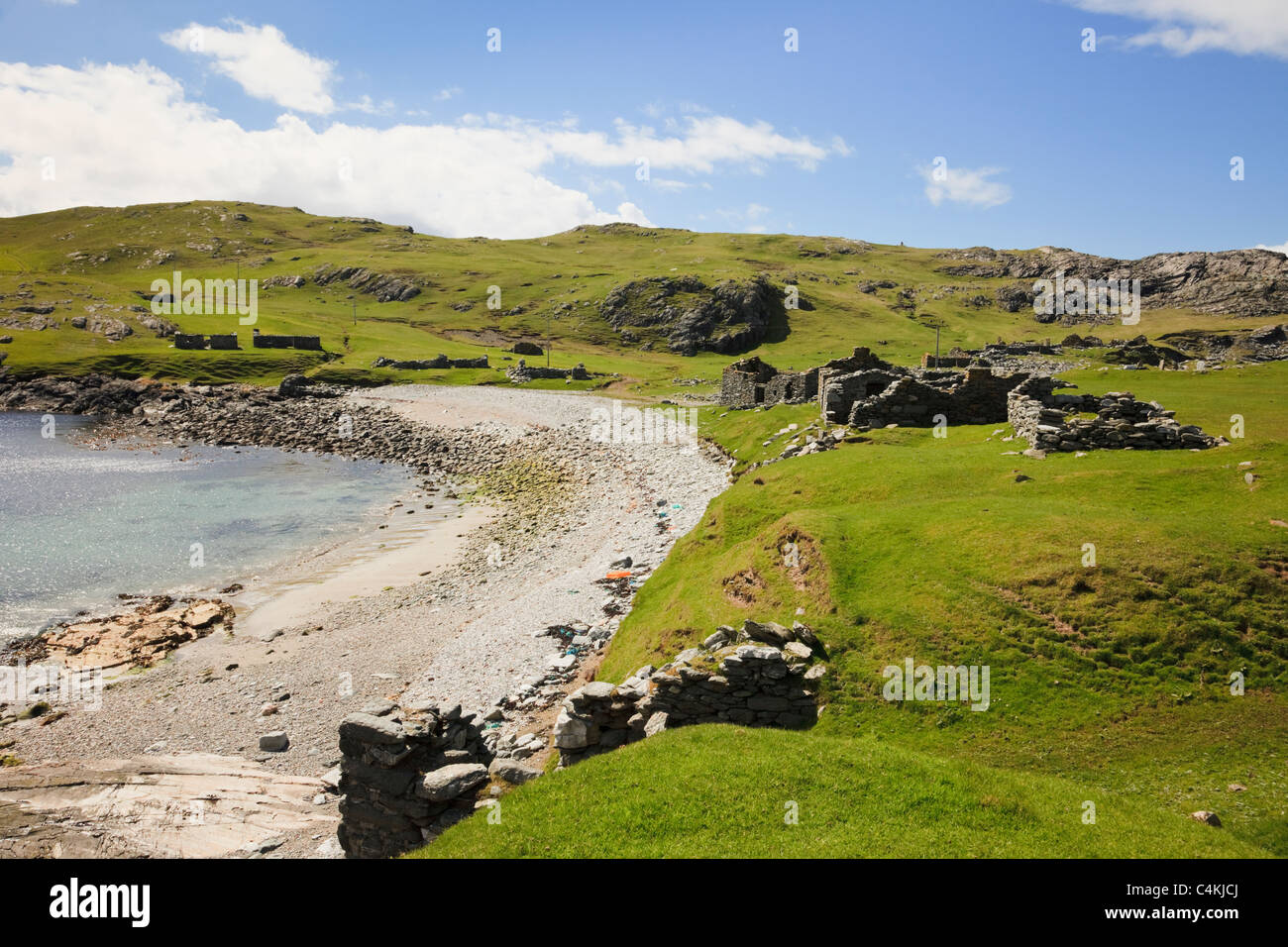 Derelict fishing lodges by the beach at old Haaf station heritage site. Fethaland, Northmavine, Shetland Islands, Scotland, UK Stock Photo