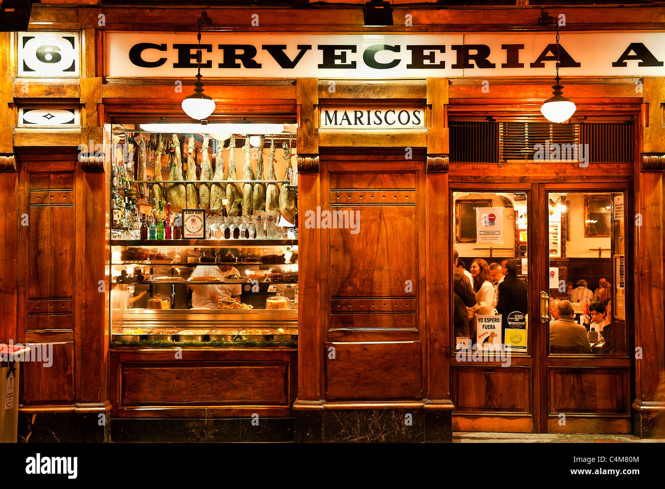 Cerveceria Alemana tapas restaurant and bar, Madrid, Spain Stock Photo