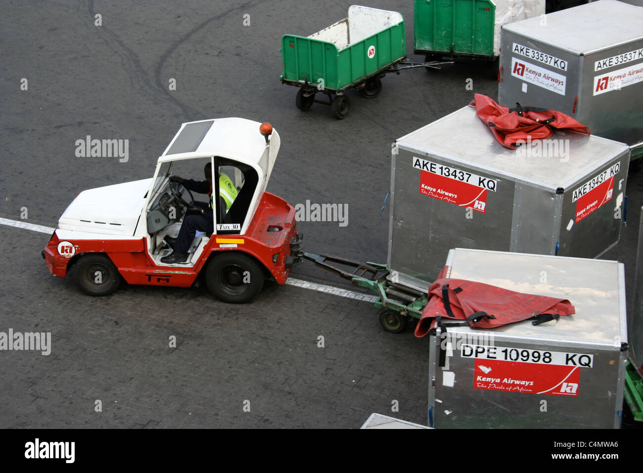 Kenya Airways plane nairobi baggage handling Stock Photo Alamy