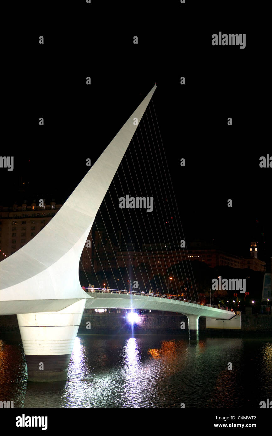 The Puente de la Mujer footbridge at night in the Puerto Madero district of Buenos Aires, Argentina. Stock Photo