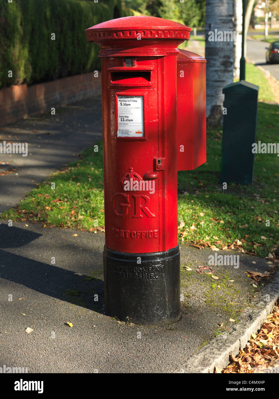 Royal Mail Post Box Royal Cypher GR V Stock Photo Alamy