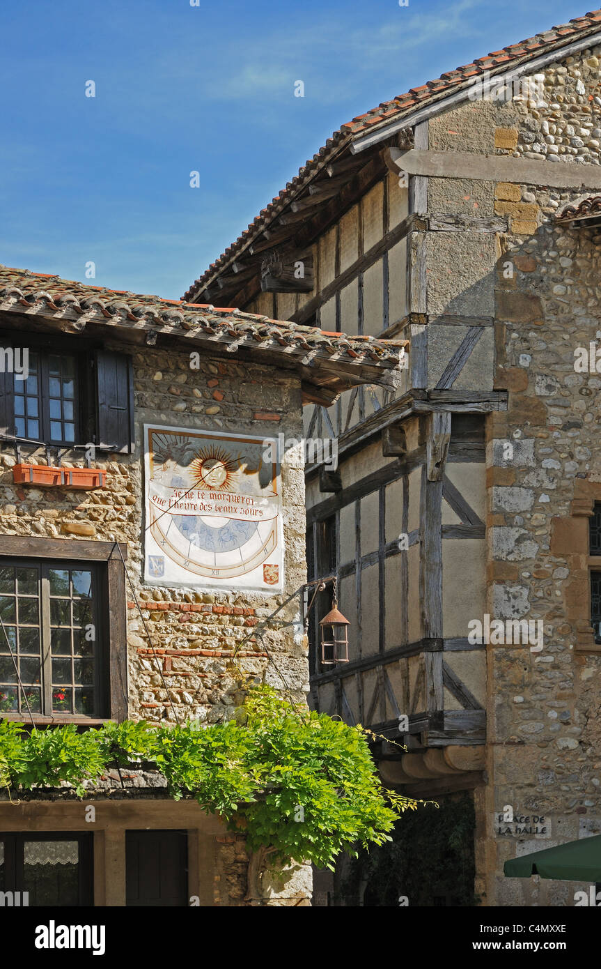 Sundial on wall of Hostellerie de Perouges Place du Tilleul Perouges Burgundy France Stock Photo