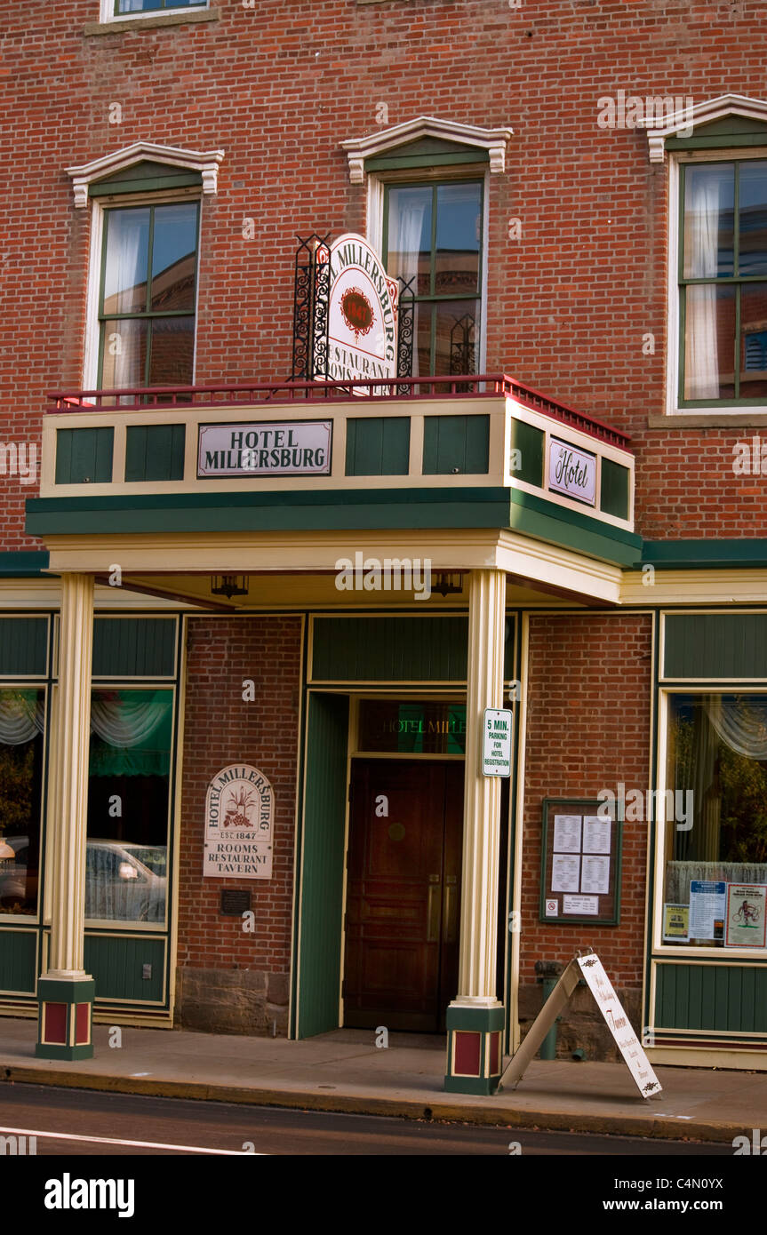 Historic Hotel Millersburg in Millersburg, Ohio Stock Photo Alamy