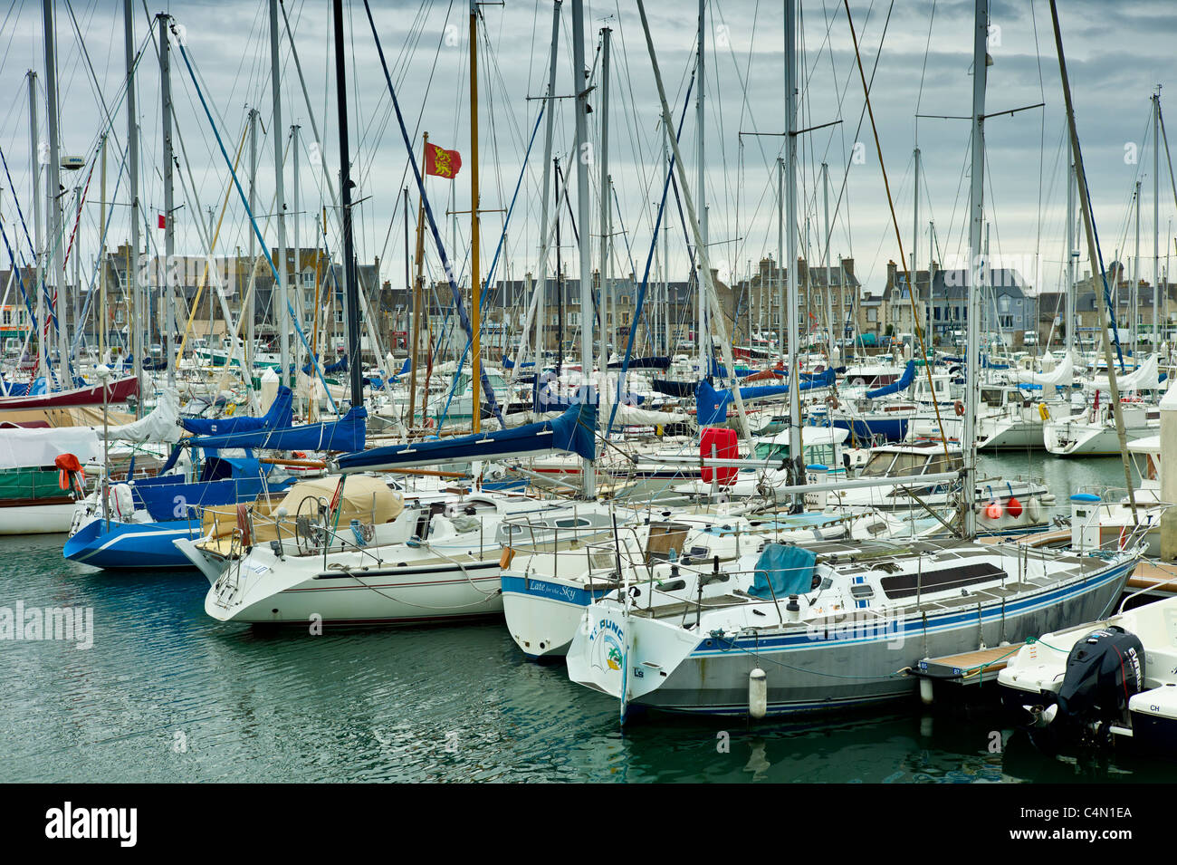 St vaast la hougue hi-res stock photography and images - Alamy