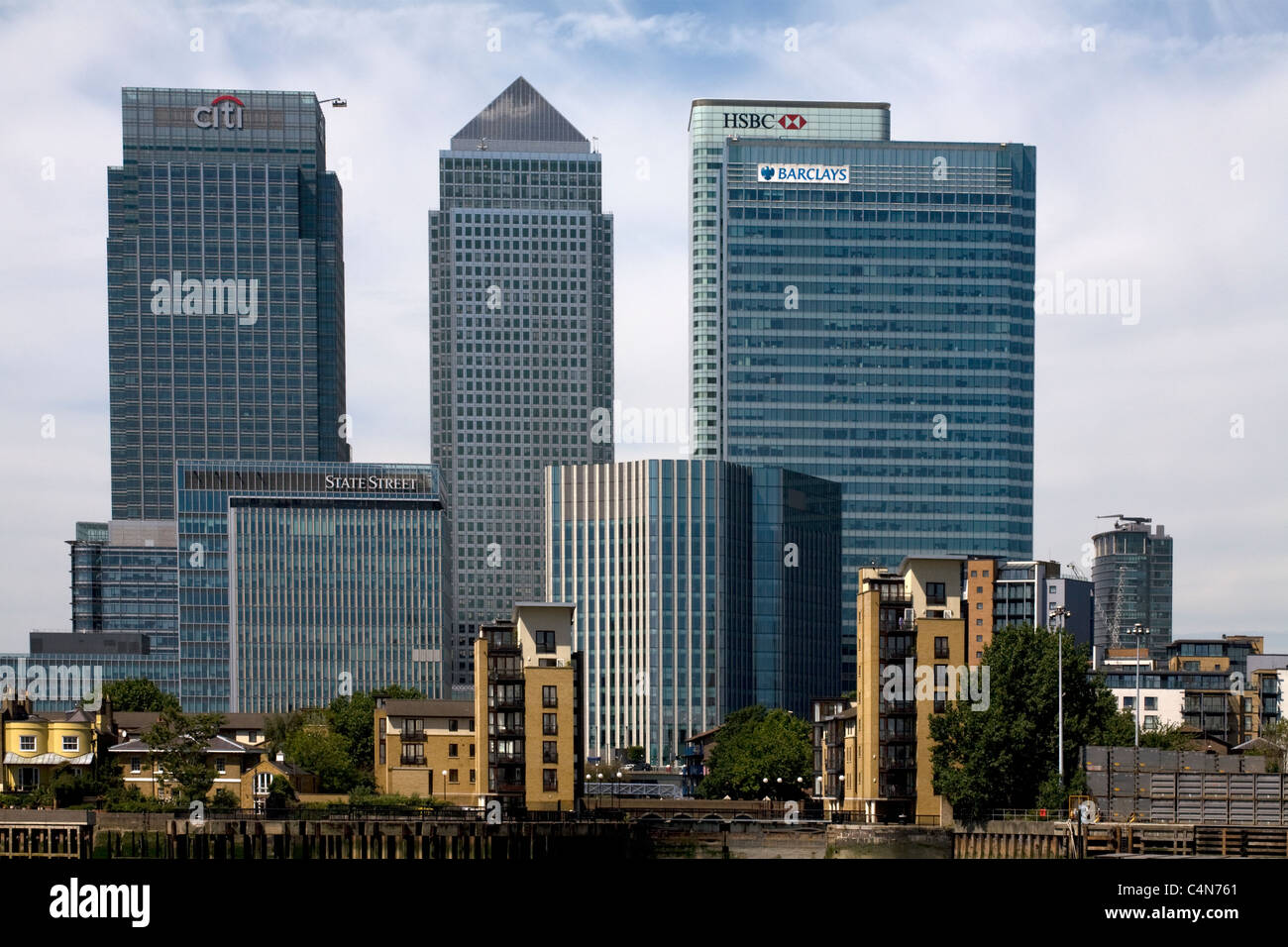 canary wharf docklands london england Stock Photo - Alamy