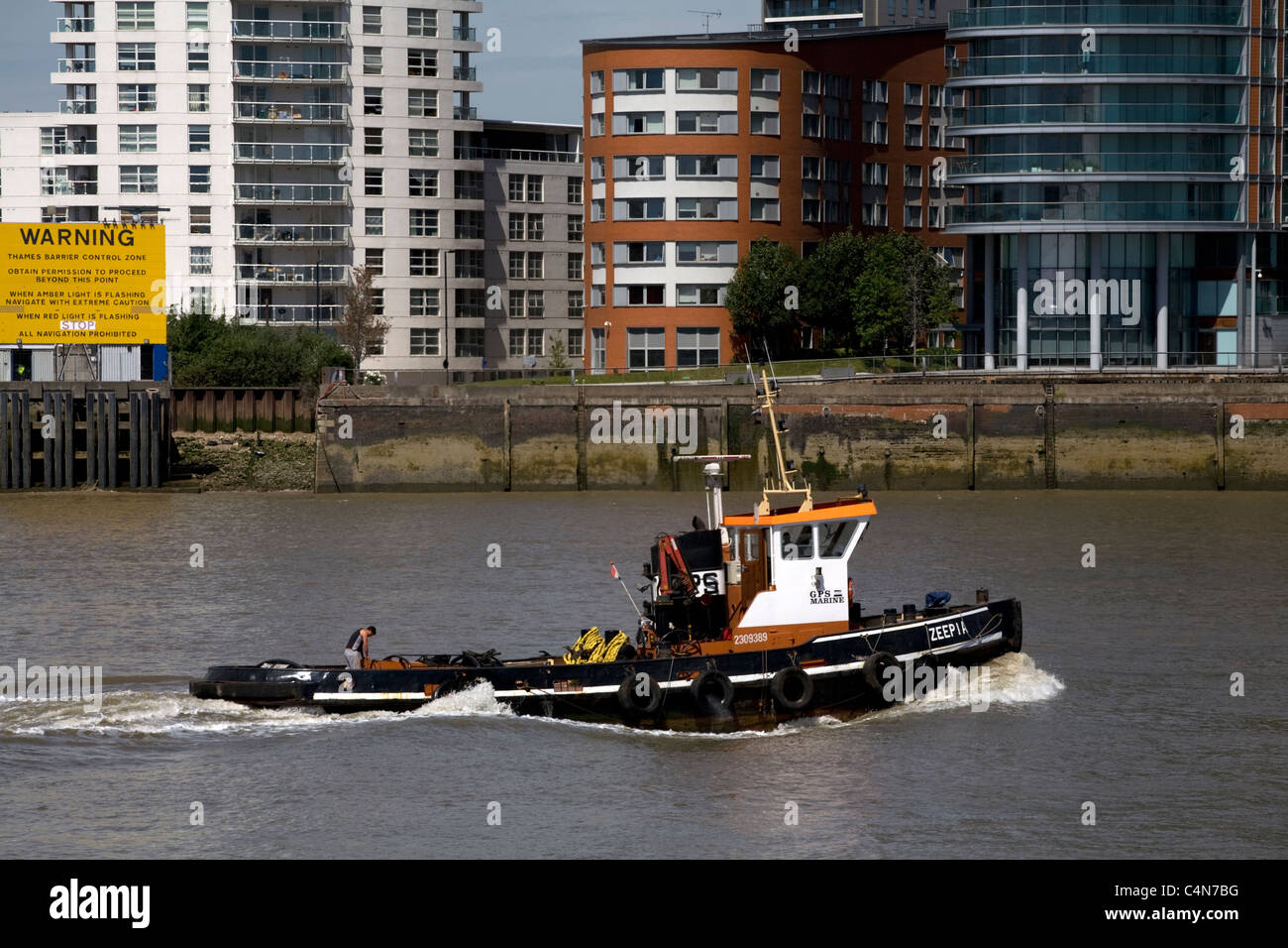canary wharf docklands london england Stock Photo - Alamy