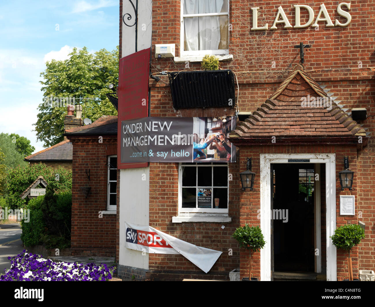 Epsom Surrey England The Ladas Pub Under New Management Stock Photo