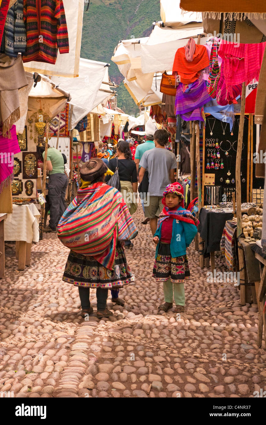 People at Sunday market, Pisac, Sacred Valley, Peru Stock Photo