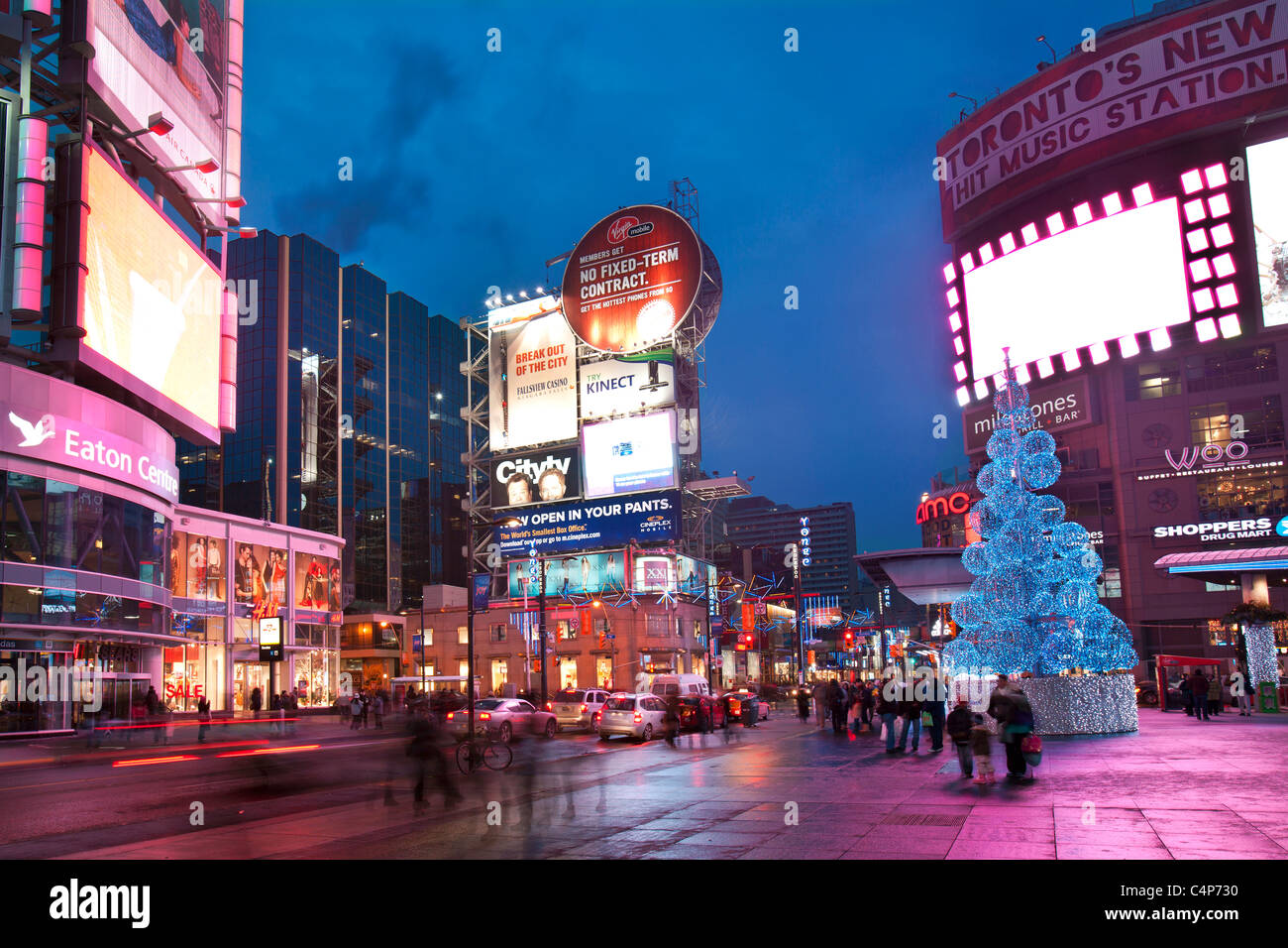 Toronto dundas square blur hires stock photography and images Alamy