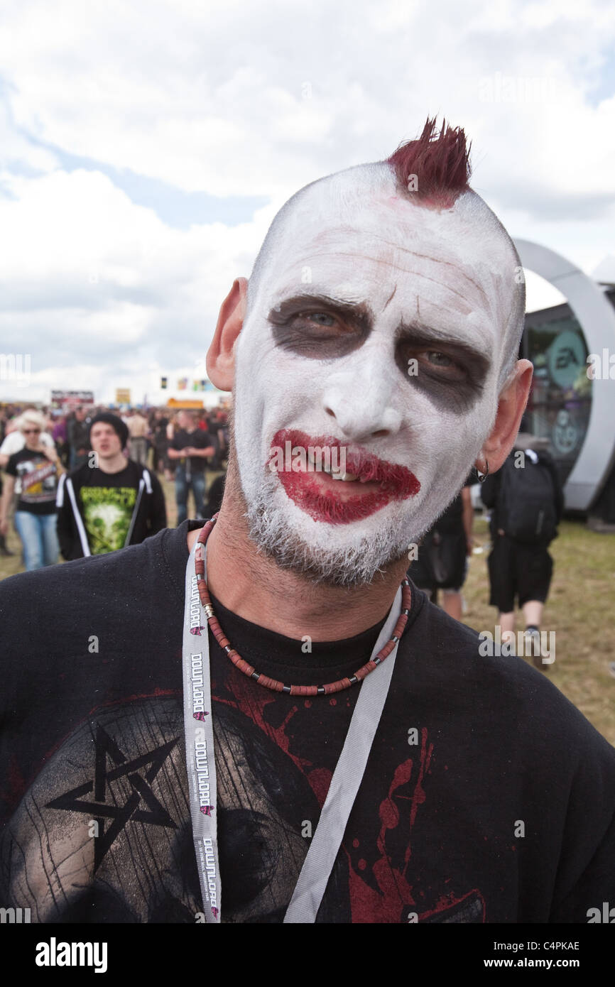 download festival fancy dress You lot definitely understood the assignment, these fancy dress costumers are INCREDIBLE! #LiquidDeath #DLXXI
