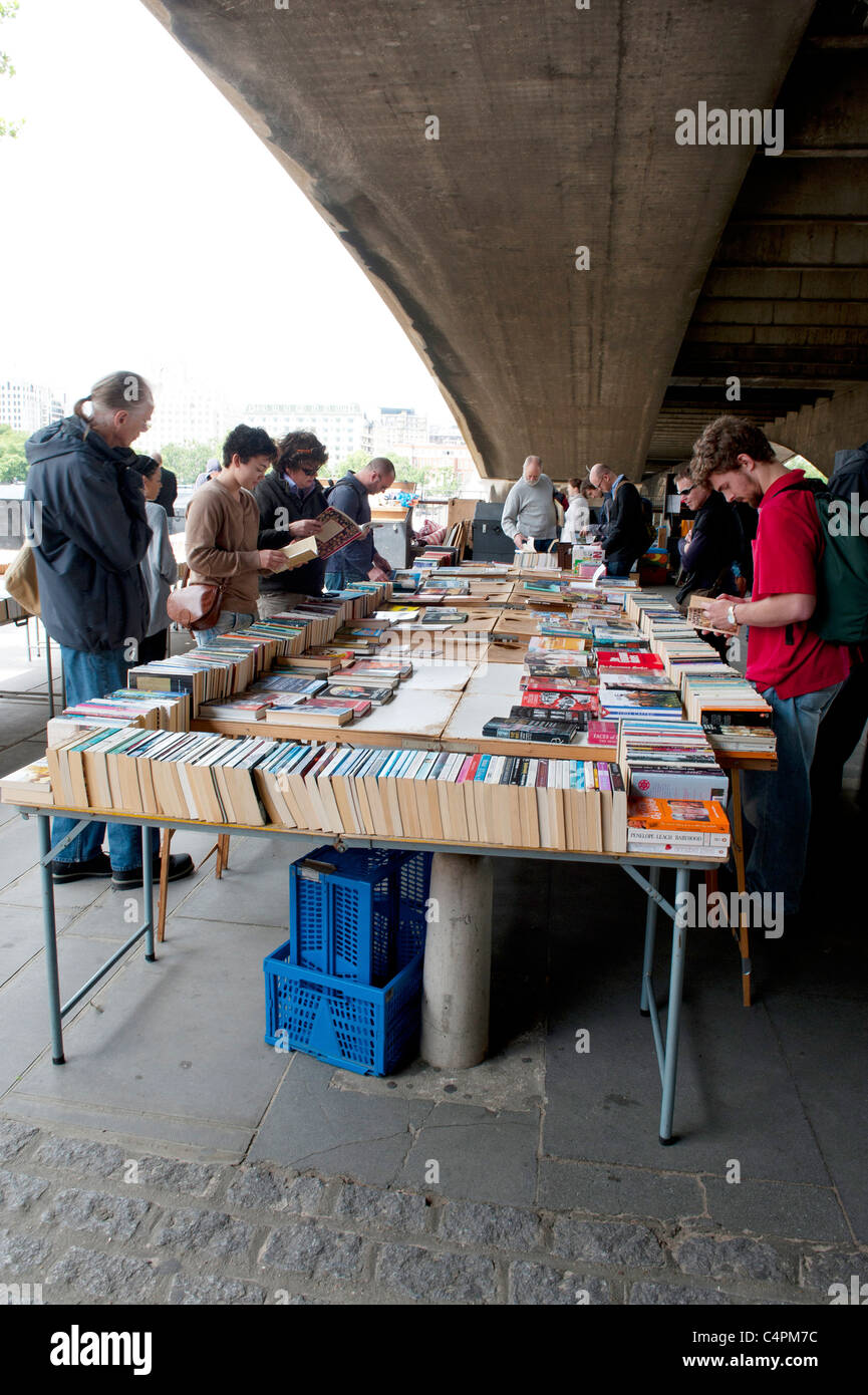 Secondhand books on sale on London's Southbank, UK Stock Photo