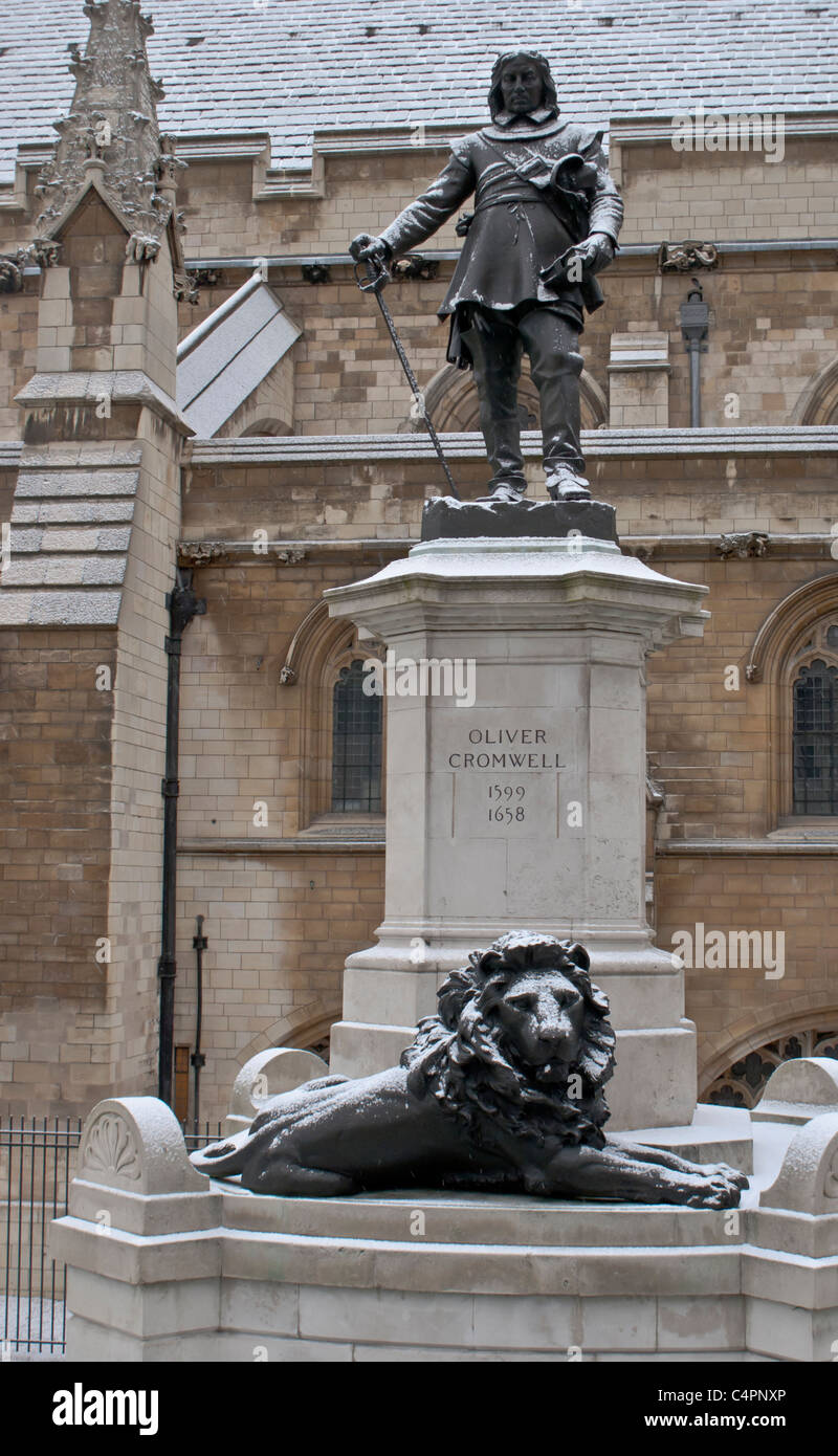 Statue outside parliament hires stock photography and images Alamy