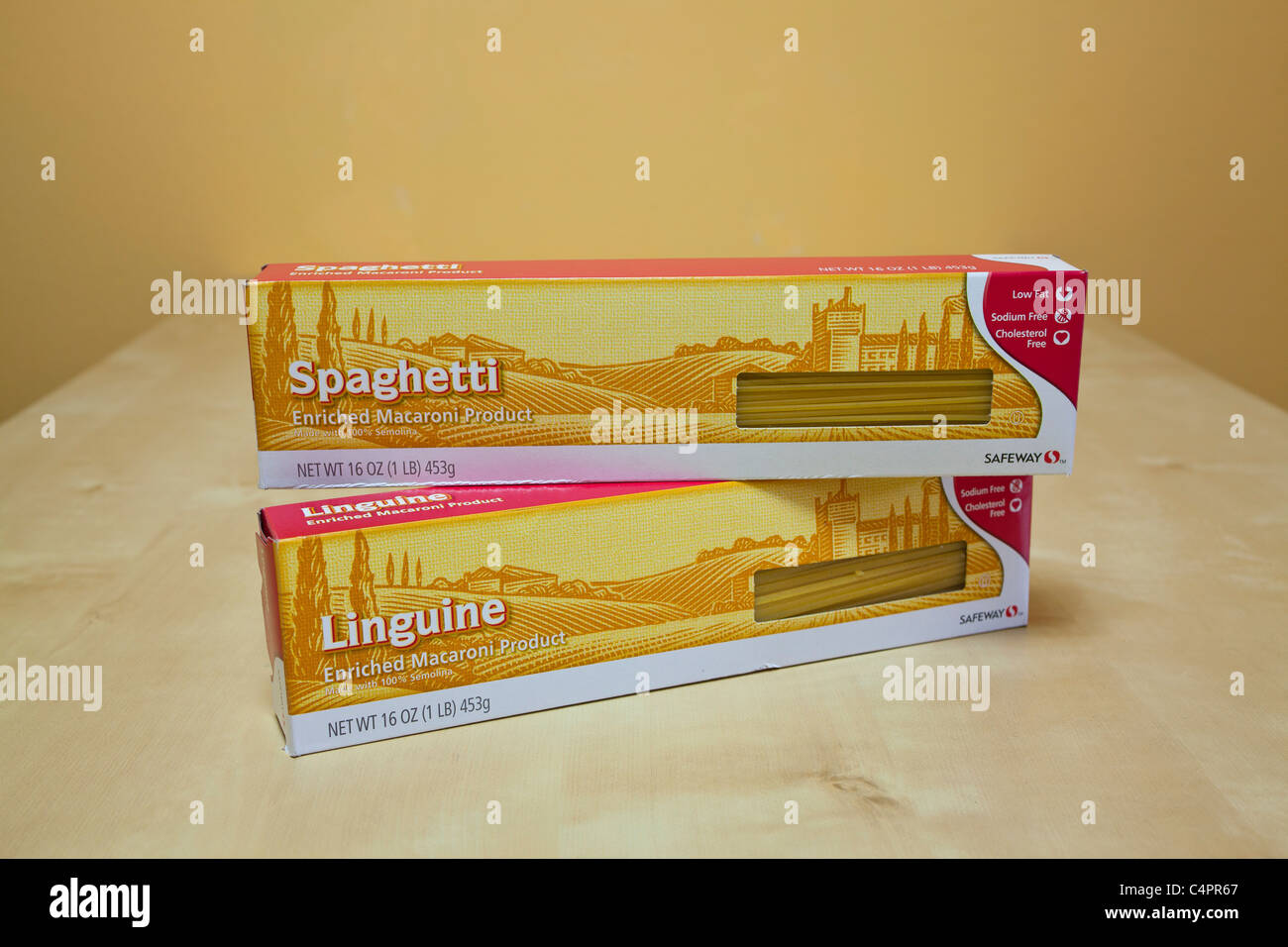 A box of Pasta Linguini Spaghetti Stock Photo Alamy
